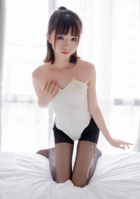 欧美裸体艺术电影_BD英语在线手机播放
